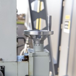 NOVA 25L/3 manuel metaldrejebænk med fræser, 230V - 750 W, spidsafstand 700 mm