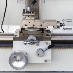 NOVA 25L/3 manuell metalldreiebenk med fres, 400 V – 750 W, senteravstand 700 mm