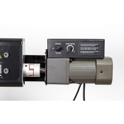 NOVA RM46 Pro falsemaskin med stativ, designet og produsert i Finland.