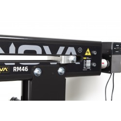 NOVA RM46 Pro falsemaskin med stativ, designet og produsert i Finland.