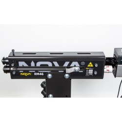 NOVA RM46 Pro falsemaskin med stativ, designet og produsert i Finland.