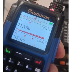 Wouxun KG-Q336 Plus TriBand, handhållen radio med 3000 mAh-batteri
