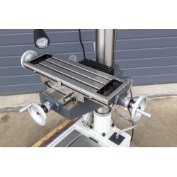 NOVA 40H Drilling/Milling Machine (feeding)