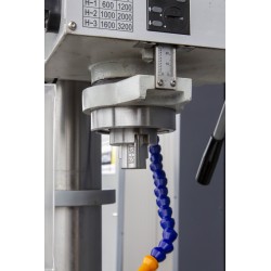 NOVA 40H Drilling/Milling Machine (feeding)