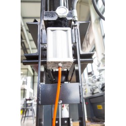 Jalkapoljin TY5001 hydraulipuristimeen