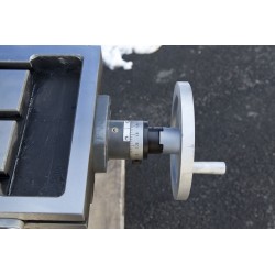 NOVA X-45 Milling Machine with DRO and autofeed for spindle