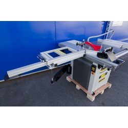 NOVA 12 Panel Saw with a scoring blade