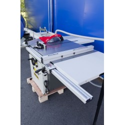 NOVA 12 Panel Saw with a scoring blade