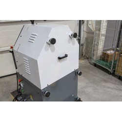 Nova QB-100 kallistuva koneruuvipuristin