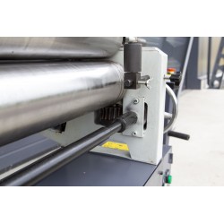 NOVA R 1300 x 4,5 Electric Slip Roll