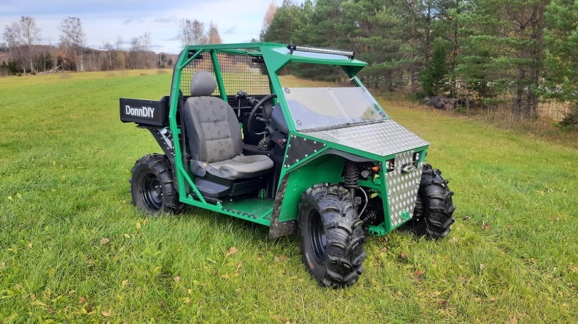 DYI Donnin Otepään kupeessa luomat videot ovat miljoonien suosikkeja